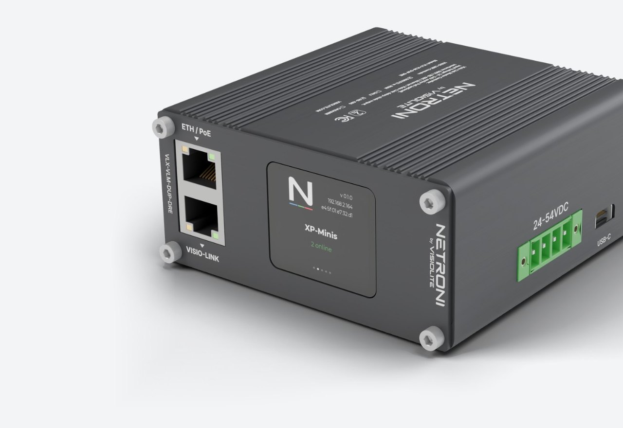 XP-Master in gunmetal grey, with status screen, Ethernet ports and green DC input terminal